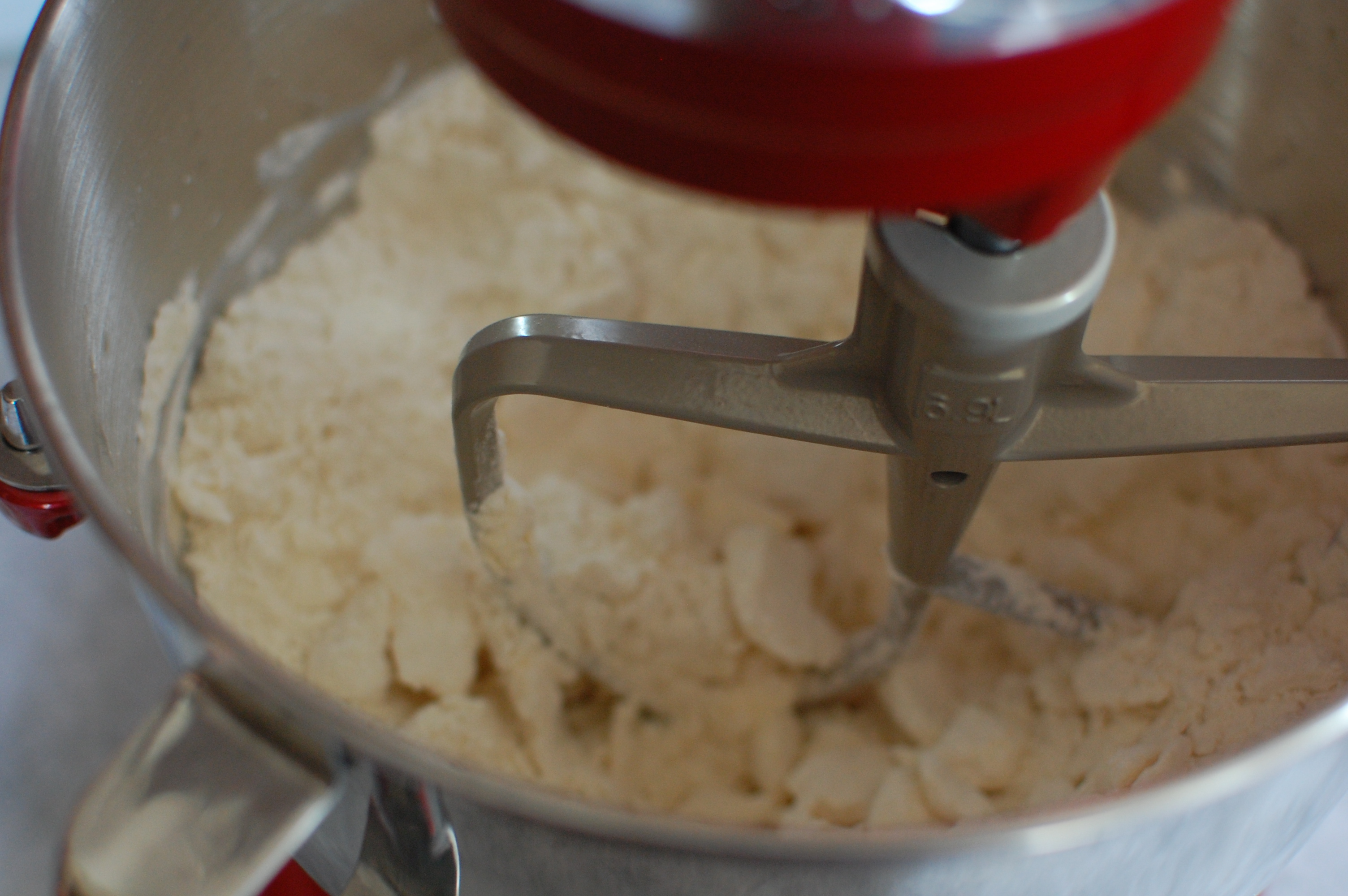 Pie crust in a stand mixer - The Bake School